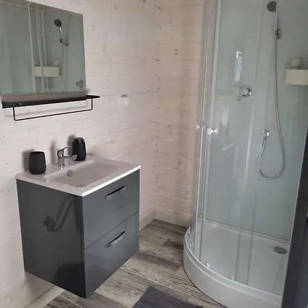 Daisy A,b База отдыха *