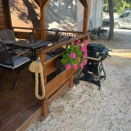 Holiday park Daisy A,b