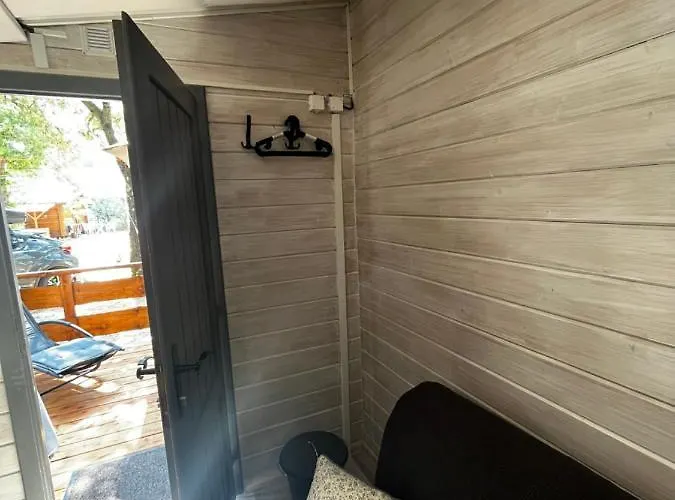 Holiday park Daisy A,b Pakostane