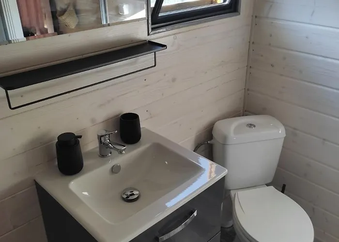 Daisy A,b Holiday park *