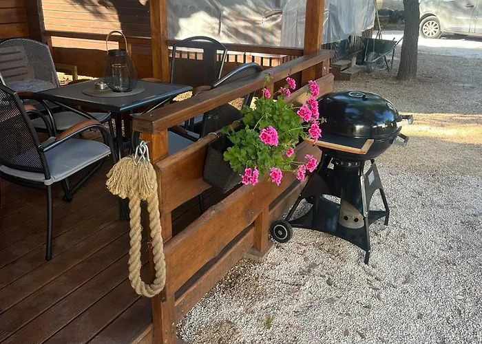 Holiday park Daisy A,b